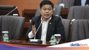 Anggota DPR Desak Operator Patuhi Putusan MK Terkait Sisa Kuota Internet