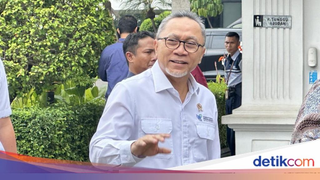 Bansos Mulai Disalurkan Lewat Kopdes Merah Putih, Zulhas Sebut September