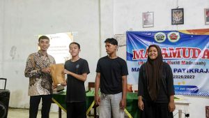 Bawaslu Banyumas Edukasi Siswa MA Amanah Patikraja untuk Menolak Politik Uang