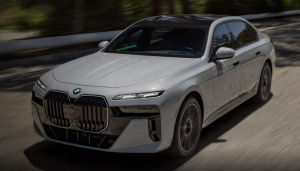 BMW Dinilai Terlambat Luncurkan Mobil Listrik di Pasar China