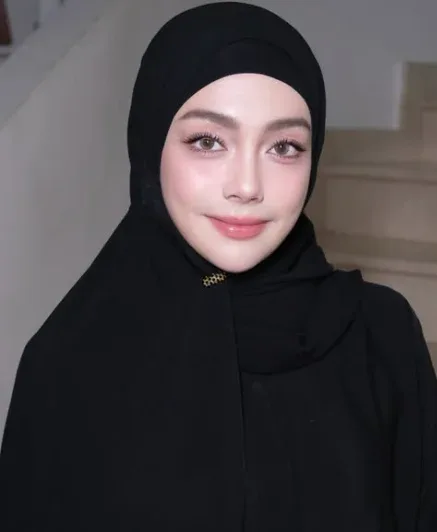 Celine Evangelista Bantah Keras Isu Jadi Istri Kelima Jaksa Agung: Itu Fitnah dan Hoaks