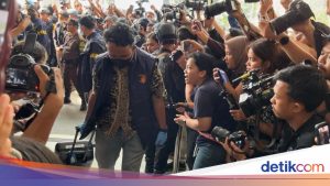 Don Ritto dan 8 Koper Berisi Emas-Uang: Bukti 3 Kasus Korupsi Tiba di Kejagung