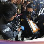 Don Ritto dan Barang Bukti Dugaan Korupsi Tiba di Kejaksaan Agung