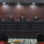 DPR Dukung Putusan MK dan Minta Operator Seluler Tidak Menaikkan Tarif