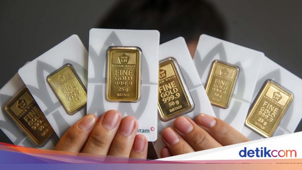 Harga Emas Antam Hari Ini Anjlok Lagi, Kini Segini per Gram