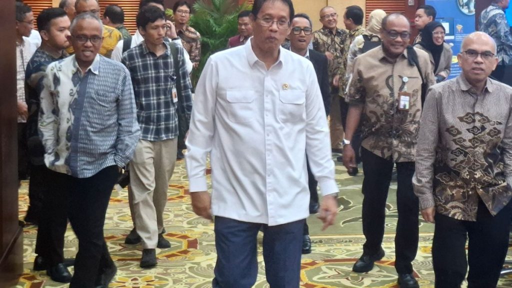 Harga Minyak Mentah Capai 100 Dolar AS, Prabowo Perintahkan Menkeu Susun Simulasi Fiskal