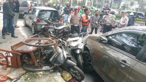 Kecelakaan Beruntun di Leuwipanjang Bandung: Truk LPG Alami Microsleep, Tabrak 11 Kendaraan dan Tewaskan Satu Orang