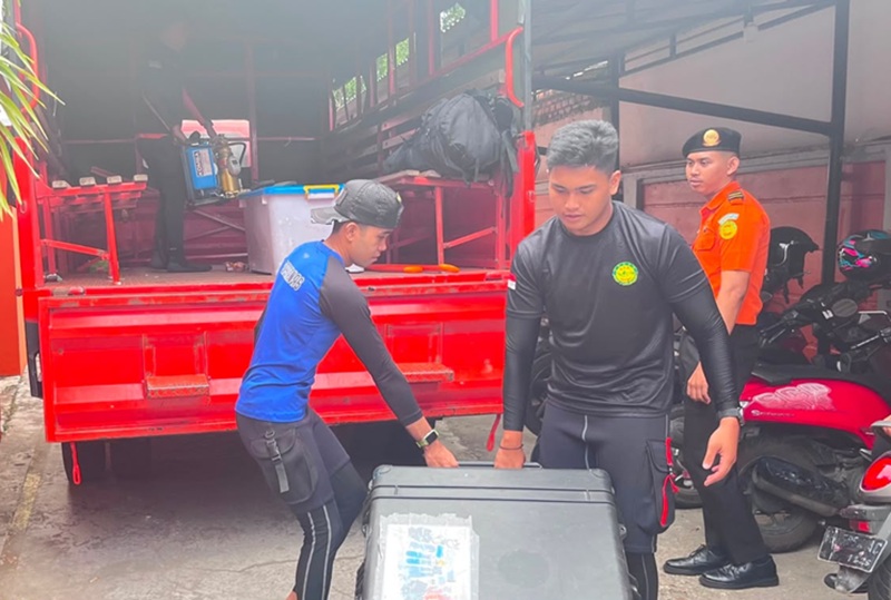 Kecelakaan Maut di Sungai Batanghari: Mobil Travel Padang-Jambi Terjun, Satu Penumpang Diduga Terjebak