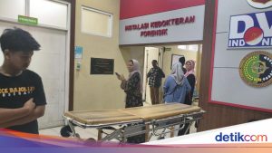 Kecelakaan Maut di Tol Singosari: CR-V Tabrak Truk, 5 Orang Tewas