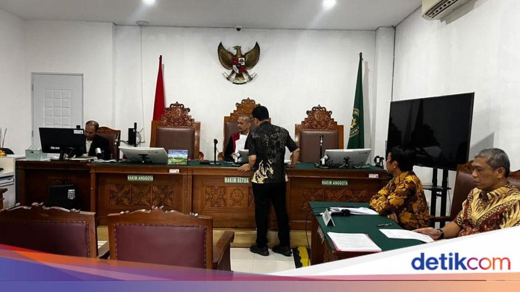 Kejagung Ungkap Chat Eks Waka BGN dengan Istri sebagai Bukti Korupsi Proyek MBG