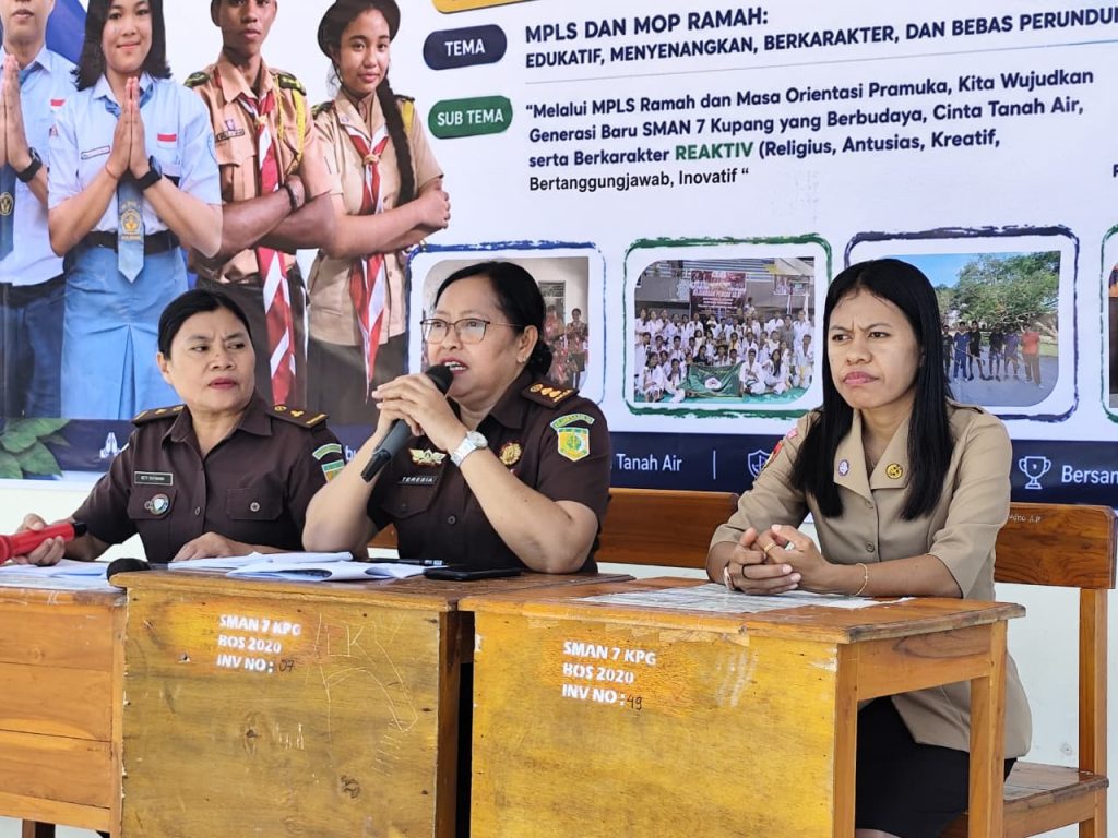 Kejati NTT Edukasi Pelajar Baru SMAN 7 Kupang Lewat Program Jaksa Masuk Sekolah