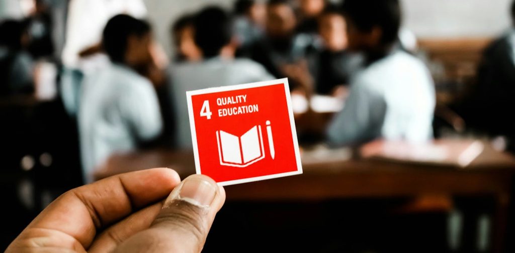 Keunggulan Riset Indonesia di Kesehatan dan Teknologi, Namun Tertinggal dalam Isu Ketimpangan, Gender, dan Kota Berkelanjutan