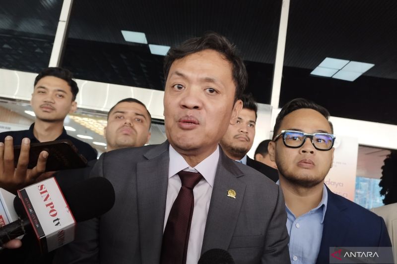 Komisi III DPR Dorong Jampidsus Baru Selesaikan Kasus Febrie Adriansyah