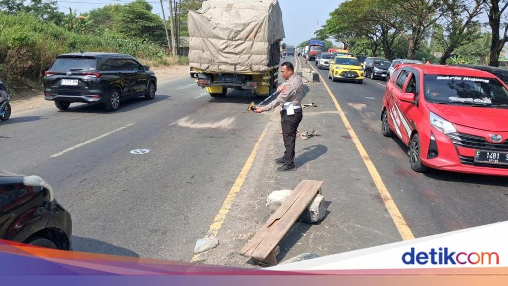 Korban Tewas Akibat Kecelakaan Beruntun di Pantura Indramayu Meningkat Menjadi 13 Jiwa