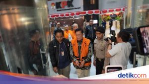 KPK Tahan Empat Tersangka Kasus Korupsi Jasindo, Negara Rugi Rp15,6 Miliar