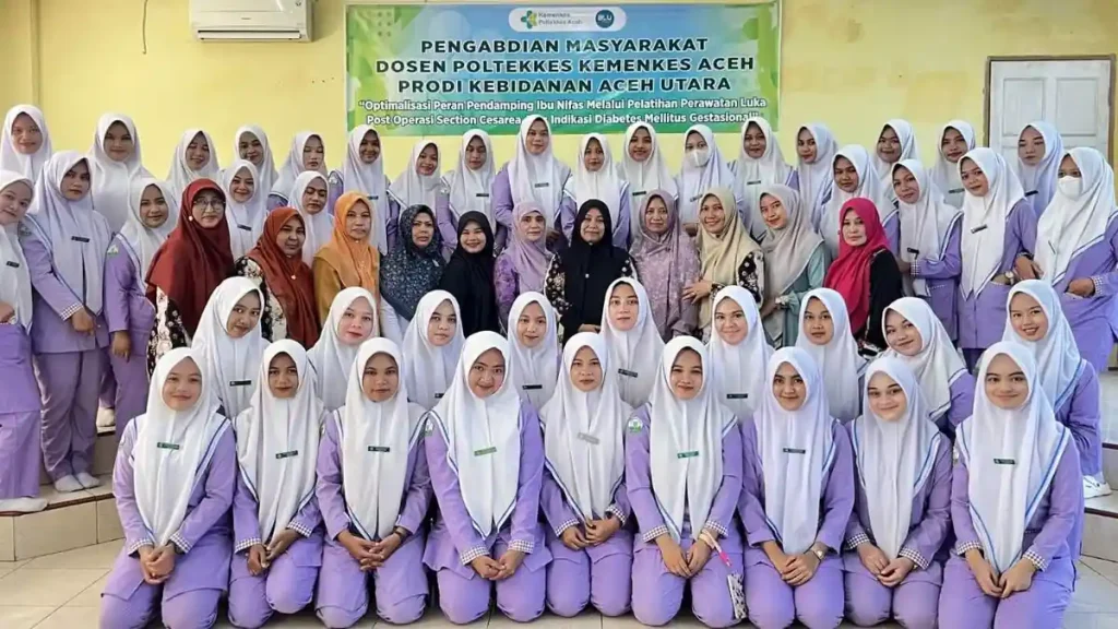 Mahasiswi Kebidanan Poltekkes Latih Pendampingan Ibu Nifas Pascabedah Caesar dengan Diabetes
