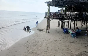 Pantai Ujong Blang Semakin Bersih, Memikat Wisatawan dari Berbagai Daerah