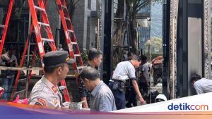 Pelajaran Berharga dari Insiden BYD Tabrak Kaca Gedung Agar Tak Terulang