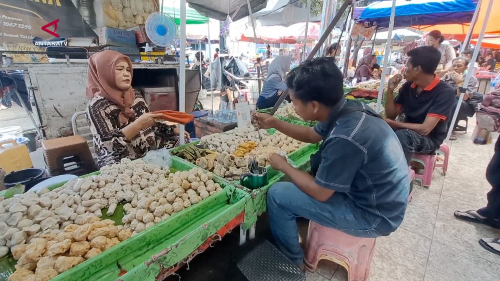 Pemkot Palembang Revitalisasi Kawasan Kuliner Pempek Tumpah