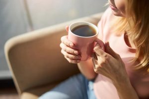 Penelitian Terbaru: Kopi Pagi Hari Bisa Kurangi Risiko Penyakit Jantung