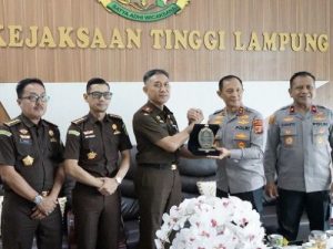 Perkuat Sinergi Penegakan Hukum, Kapolda Lampung Lakukan Kunjungan ke Kejaksaan Tinggi