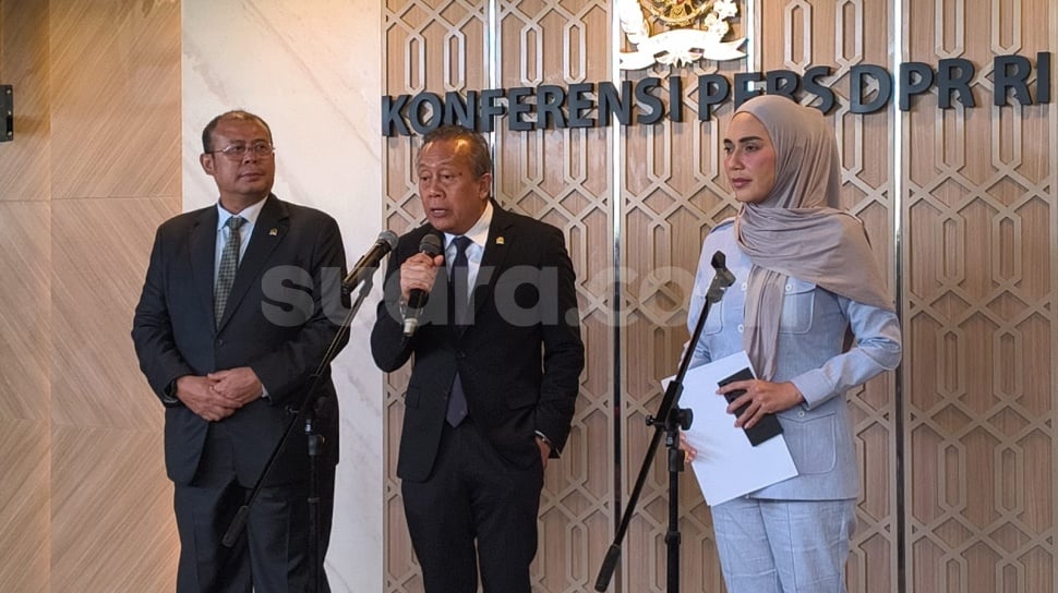 Politik Bukan Satu-satunya Pemicu: Saan Mustopa Ungkap 17 Kepala Daerah Terjaring OTT Akibat Keserakahan Harta