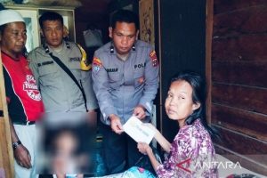 Polsek Barumun Bantu Ibu Rumah Tangga Penderita Asites dan Gangguan Jantung yang Ditinggal Suami