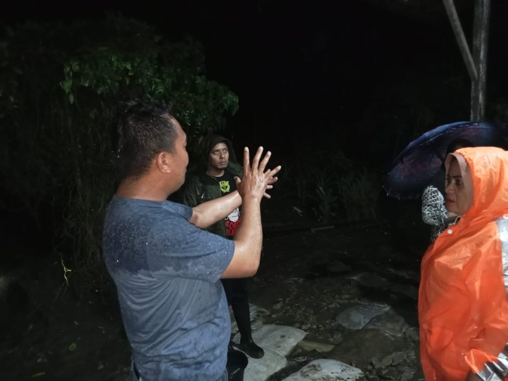 Polsek Siantar Martoba Sigap Bantu Warga Terdampak Bencana Alam