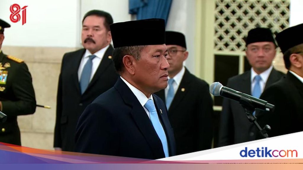 Prabowo Resmi Lantik Wamenhan sebagai Gubernur Universitas Republik Indonesia