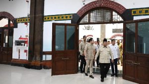 Prabowo Subianto Uji Coba Kereta Mewah Nusantara Explorer