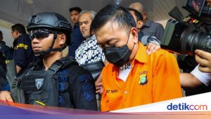 Proses Pelimpahan Don Ritto ke Kejaksaan Agung Dilakukan dengan Pengawalan Ketat