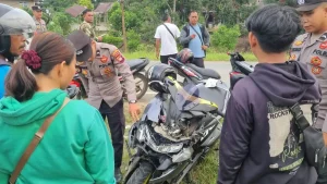 Remaja Alami Luka Usai Kehilangan Kendali di Jalan Lintas Malindo Sekayam