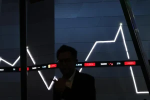 Saham dan Rupiah Terpuruk: Politik Bukan Biang Kerok Utama
