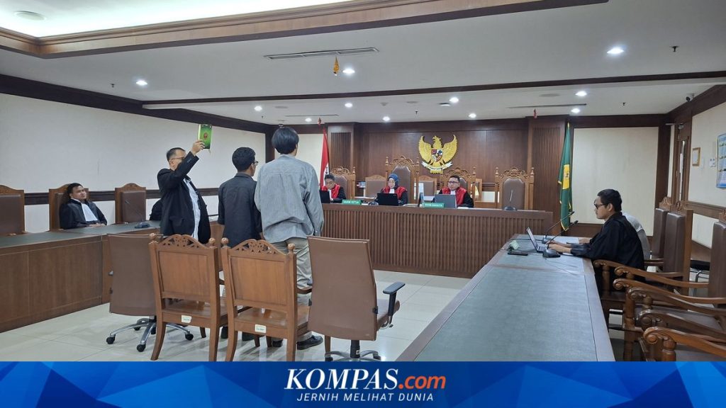 Saksi dan Aktivis Hadir dalam Sidang Kasus Penangkapan Khariq Anhar di Bandara