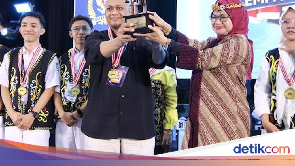 SMAN 1 Tanjung Selor Melaju ke Babak Grand Final LCC 4 Pilar MPR Tingkat Nasional