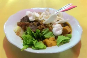 Tahu Campur Lamongan: Kuliner Legendaris yang Tak Semua Orang Suka
