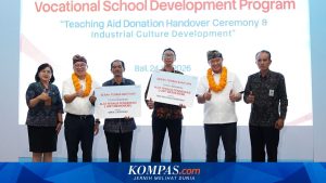 TMMIN Beri Donasi Mesin Kendaraan untuk Dua SMK di Bali