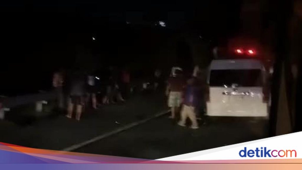 Tragedi di Tol Pandaan-Malang: Kecelakaan Hiace vs Truk Tewaskan 3 Orang