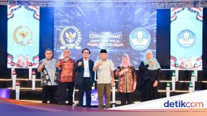Wagub Malut Puji Kegigihan Siswa Taliabu di Ajang LCC Empat Pilar MPR