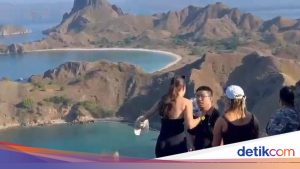 Wisatawan Australia Siram Sampah Turis di Pulau Padar