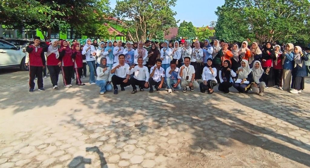 236 Siswa Baru MTsN 1 Lampung Barat Jalani Pemeriksaan Kesehatan Gratis dari Puskesmas Liwa