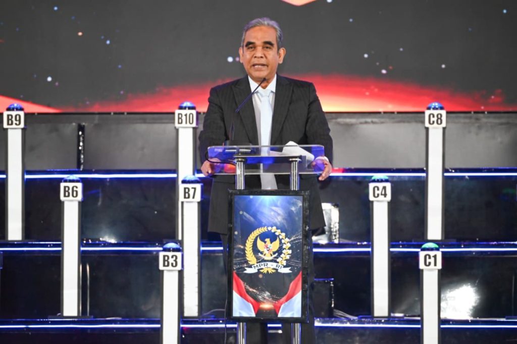 Ahmad Muzani Sampaikan Harapan Besar di Grand Final LCC Empat Pilar MPR RI