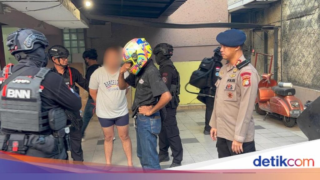 Akhir Petualangan 'Bos Gendut' Pengedar Narkoba di Kampung Bahari