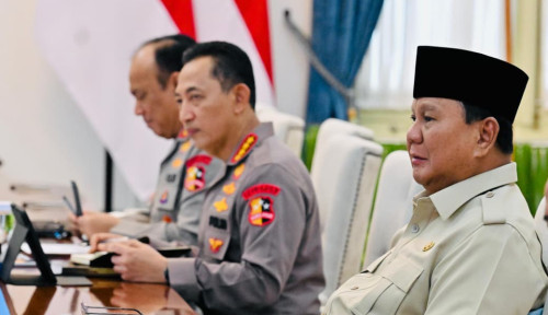 Analisis: Alasan Prabowo Belum Juga Merombak Jajaran TNI dan Polri