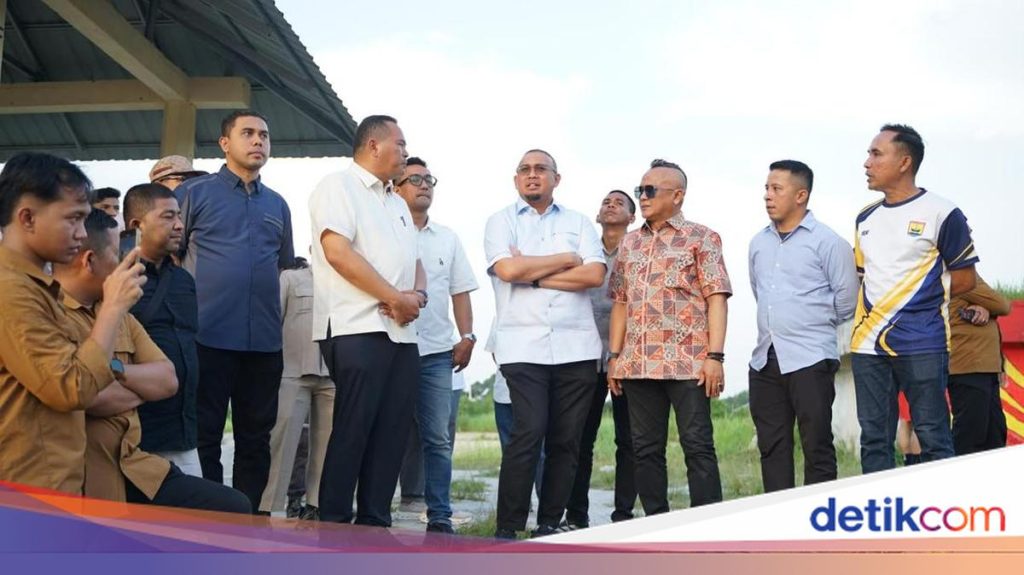 Andre Rosiade Siapkan Dana Hampir Rp1 Miliar untuk Fasilitas Olahraga GOR Rawang di Pariaman