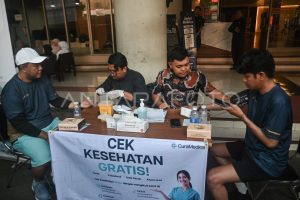 Antusiasme Warga Jakarta Ikuti Fun Walk BPJS Kesehatan di HBKB Rasuna Said