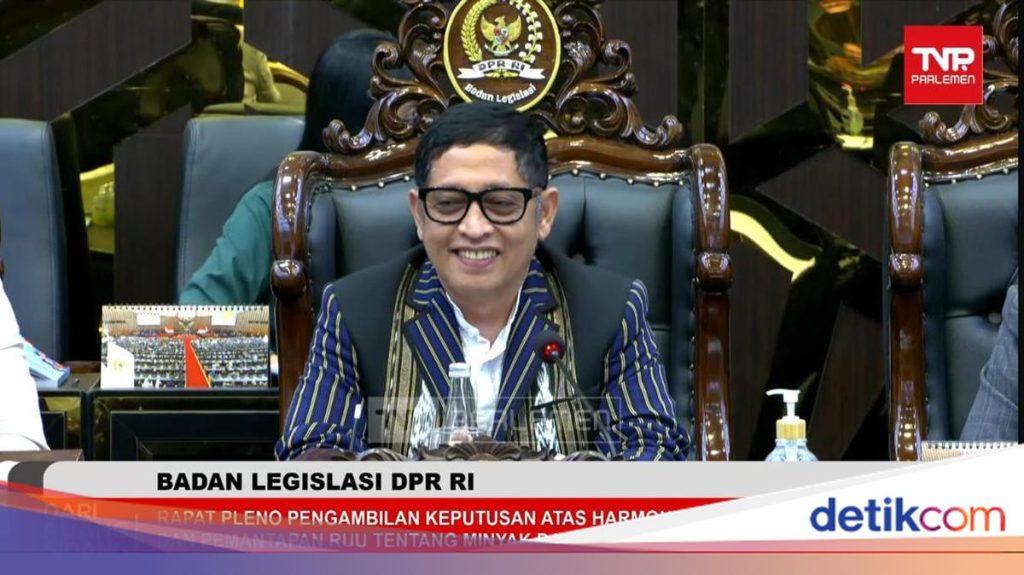 Baleg DPR Sepakati Harmonisasi RUU Minyak dan Gas Bumi