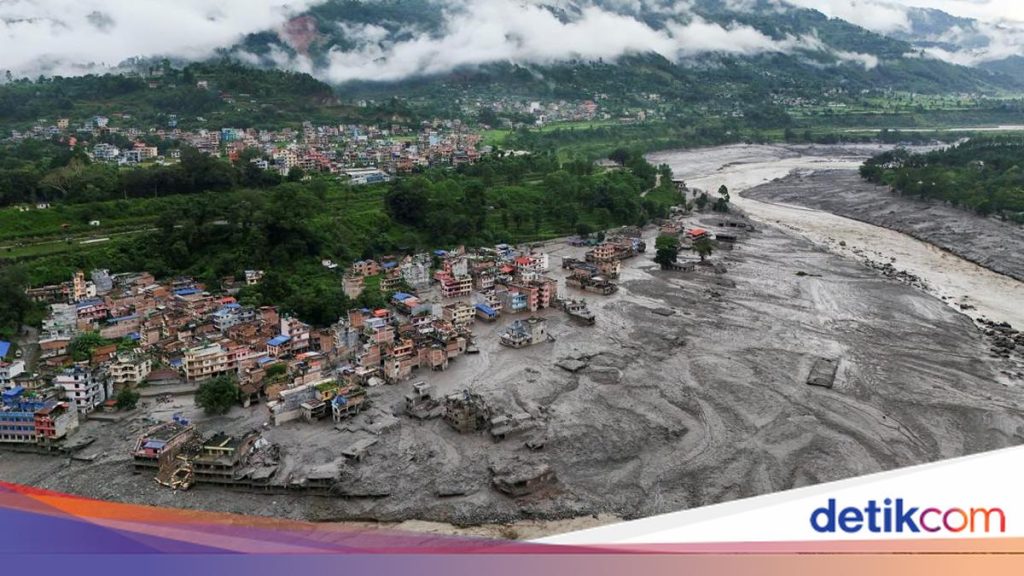 Banjir Bandang Nepal-Tibet: 1.300 Orang Hilang, Pencarian Terus Dilakukan