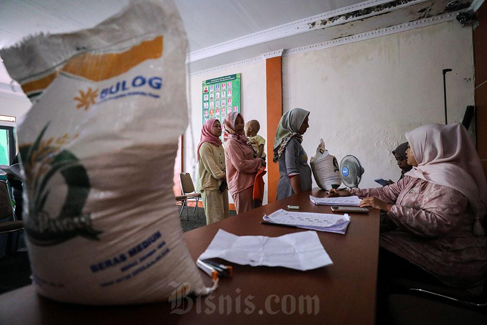 Bansos Beras Serentak Disalurkan di Kopdes Merah Putih Mulai 17 Agustus, Ini Panduan Pengambilannya