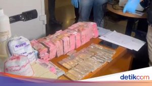 Bareskrim Tangkap Dua WNA India Penyelundup Hampir Satu Ton Emas ke Dubai dalam Sebulan
